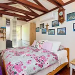 Island Getaway Mljet Prožura