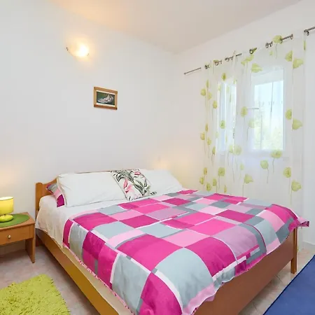 Island Getaway Mljet Prožura